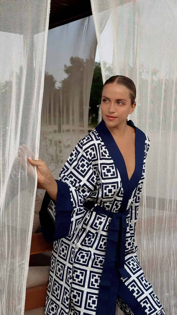 Saten Kimono ve Pantolon Takımı (Özel Çanta Hediyeli)